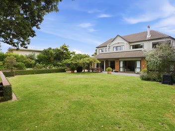 Space & Style - Premium Location!