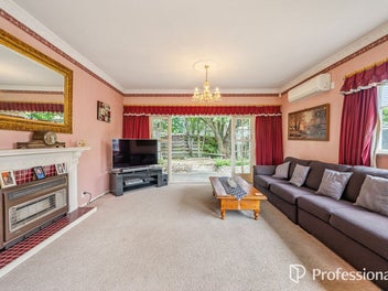 BIG RON WANTS YOU TO BUY HIS BIG HOUSE