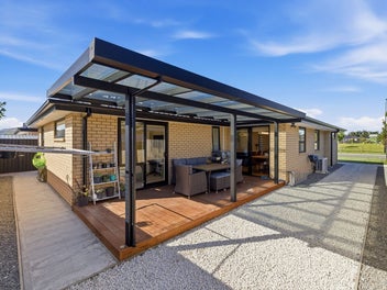 Entry-Level 4 Bedrooms - Opposite Reserve