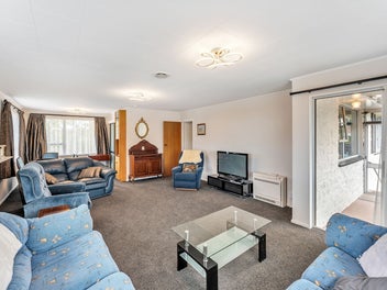 1/3 Rata Place Glenwood