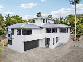 Sun-Filled Spacious Family Living