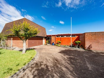 Waterfront Position - Ready Add Your Vision!