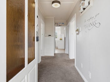 Sun-filled home in a sought after neighbourhood