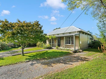 Storybook Cottage on Nearly an Acre