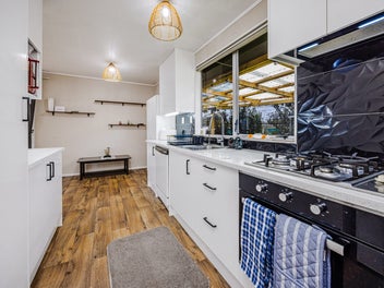 Vendors Circumstances Have Changed. Must Sell