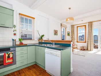 VERY QUAINT IN MT VIC