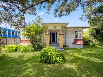 COMMERCIAL GOLD - PAPATOETOE