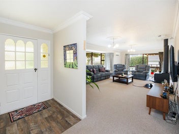 TEAM LEWIS - BOLD STATEMENT IN APPEALING LOCATION