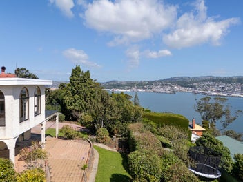 Prime Vauxhall Position Selling Below RV!