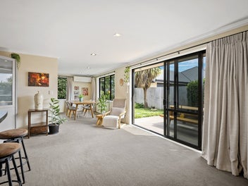 Space, sun and seamless living