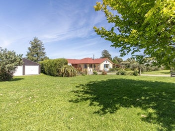 Easy Country Living!