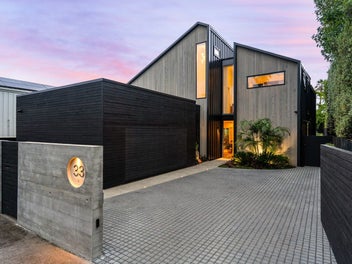 Architectural excellence in a top Bays' street