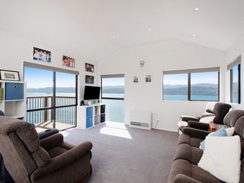 Vendors Kapiti Coast Bound