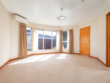 Villa Living at Waireka offers Lifestyle - No. 1!!