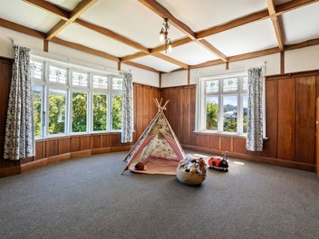 Potential Plus in Island Bay!