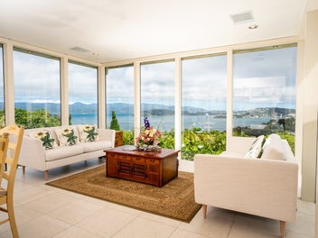 SPACIOUS LIVING IN A QUIET KHANDALLAH CUL DE SAC