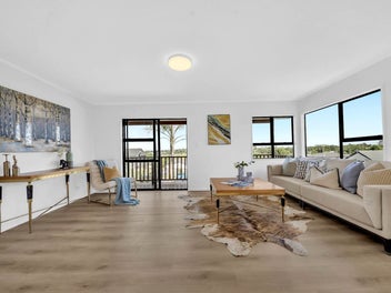 Fully Renovated Family Home on 750 m² Section