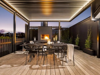 Sensational Entertainer with Sea Views