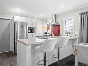 Live Close, Live Easy