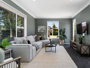 Sun Soaked Style with Space for the Whole Family!