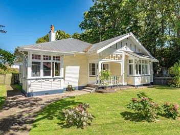 Corner the market in College Estate