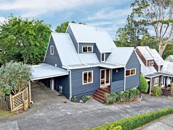 Modern Comfort Meets Coastal Convenience