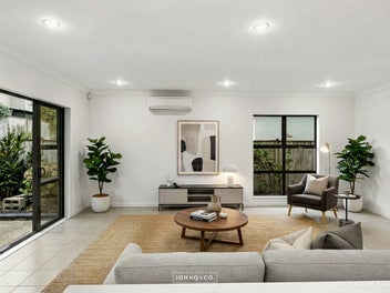 Rare 6 Bed Home with Flexibility & Space