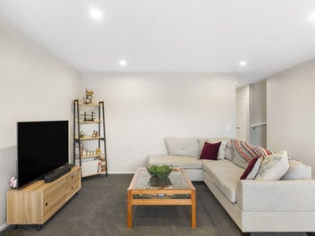 Modern living, easy lifestyle, central convenience