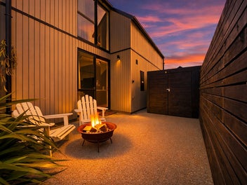 Willow Pond Corner Beauty