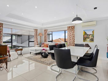 Motivated Vendors Relocating!