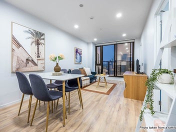 Urgent Sale! Contemporary Penthouse Living