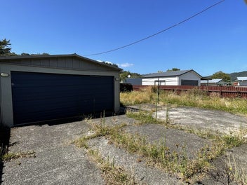 Mortgagee Sale - Prime Location!