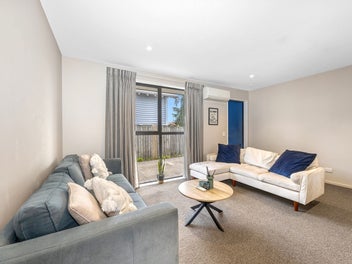 Modern Inner-City Unit, Immediate Appeal