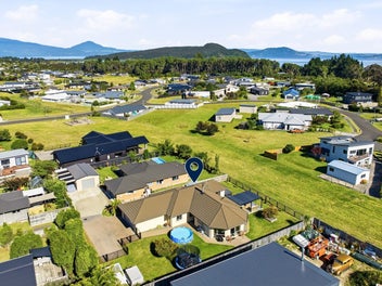 The ultimate base for lake days and holiday escape