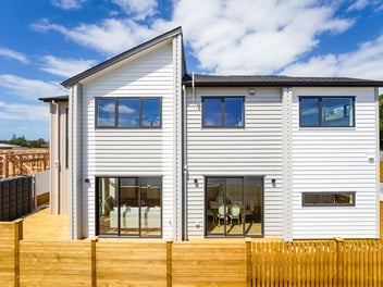 169 Reasons To Fall In Love