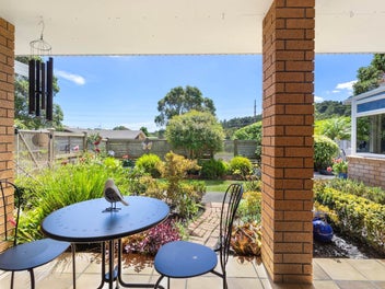 Sunny Corner Gem – Walk to Kristin & Pinehurst