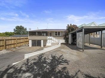 #GAME DAY - DECEASED ESTATE, VIEWING IS A MUST.