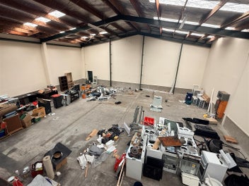 Image 1 of 4