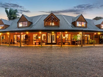 The true country family life