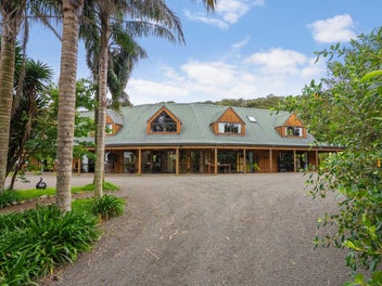 The true country family life