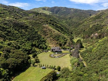 COUNTRY CALM WITH ROOM TO GROW – AVAILABLE!