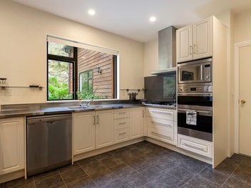 COUNTRY CALM WITH ROOM TO GROW – AVAILABLE!