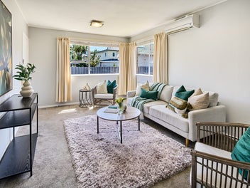 Neat As A Pin, Ready To Move In!