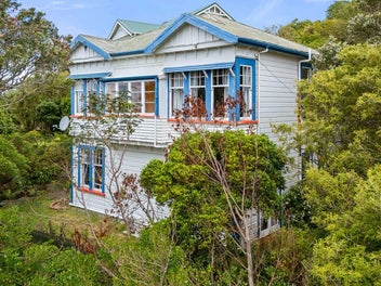 Big Views, Bigger Potential in Melrose