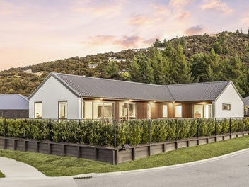 A contemporary Hikuwai retreat