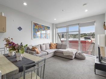 CALLING ALL INVESTORS - SITTING TENANTS IN PLACE