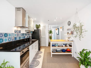 STYLISH INNER-CITY LIVING