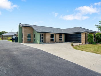 Dual Dwellings. One Title. Exceptional Opportunity