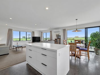 Modern Village Lifestyle | Iconic Mountain Views