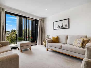 Premium Parkside Living